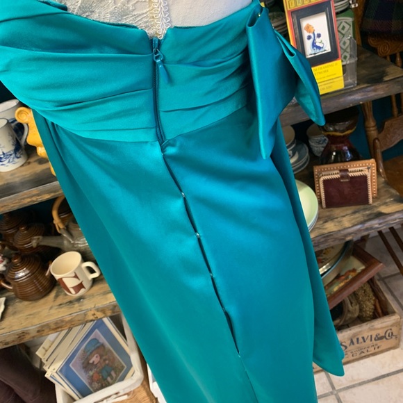 BCBG MAXAZRIA Turquoise Mini Cocktail Dress Size 4 - Picture 4 of 8